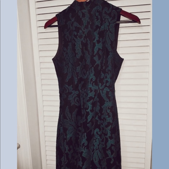 H & M Women Green Sleeveless Dress - Picture 2 of 2